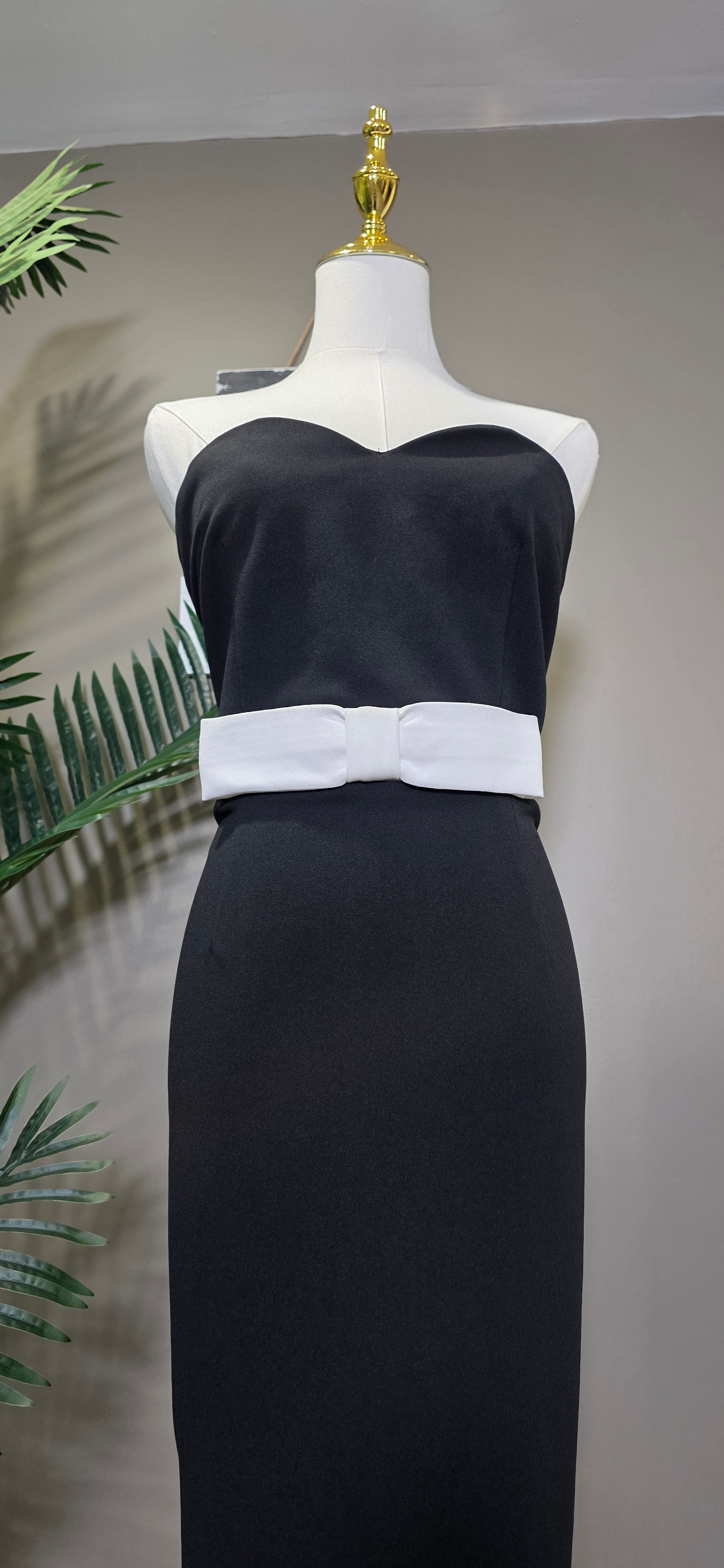 Bow Accent Strapless Dress