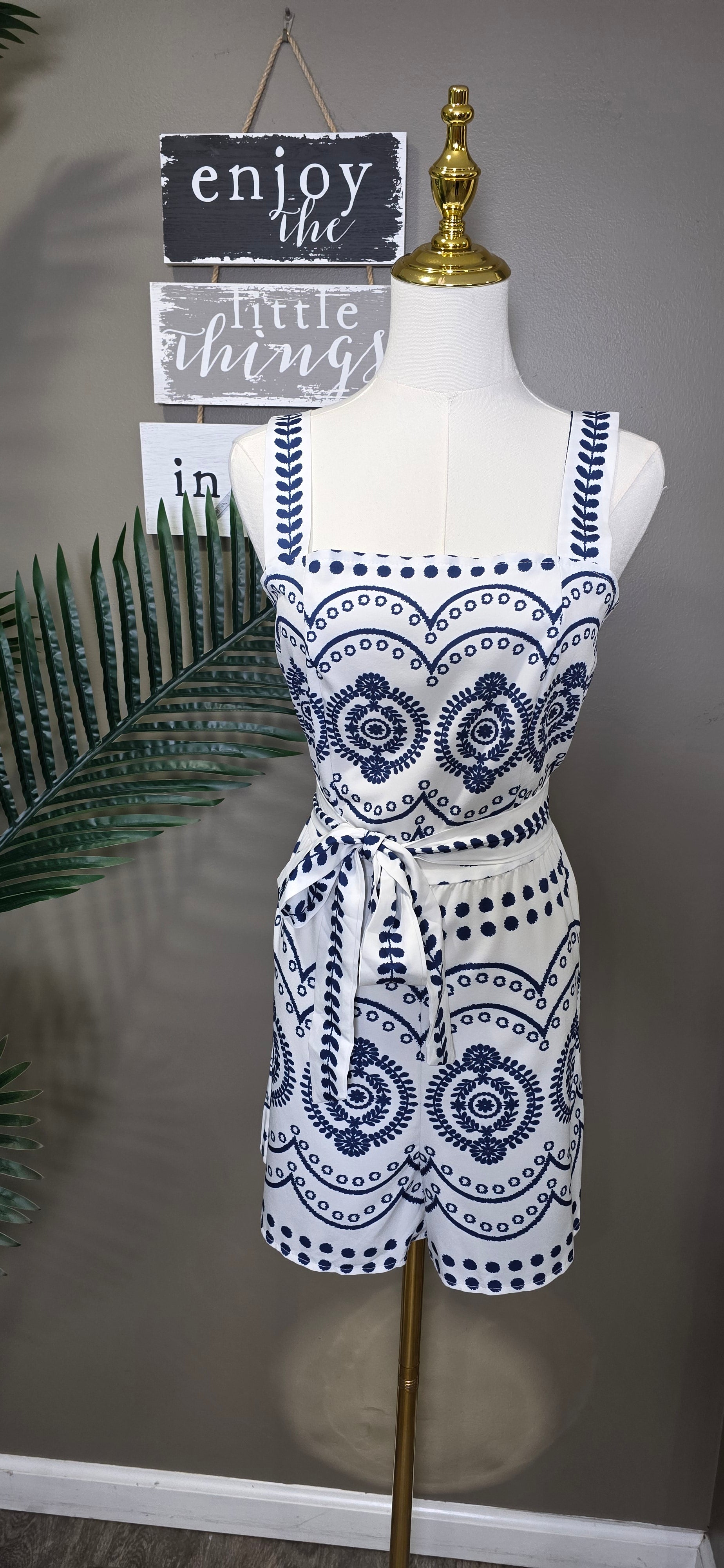 Allover Print Spaghetti Strap Tie Waist Romper