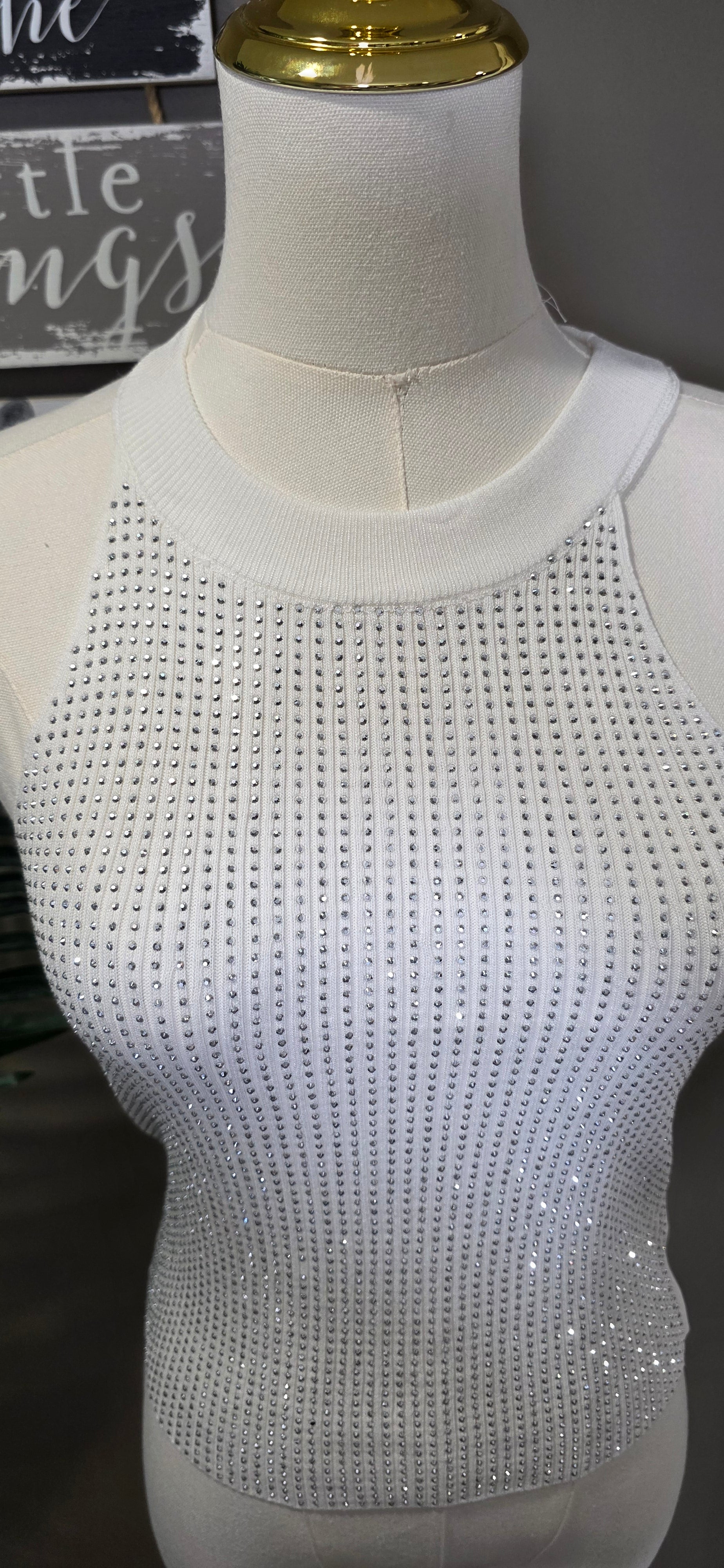 SLEEVE LESS KNIT TOP WITH RHINESTONES