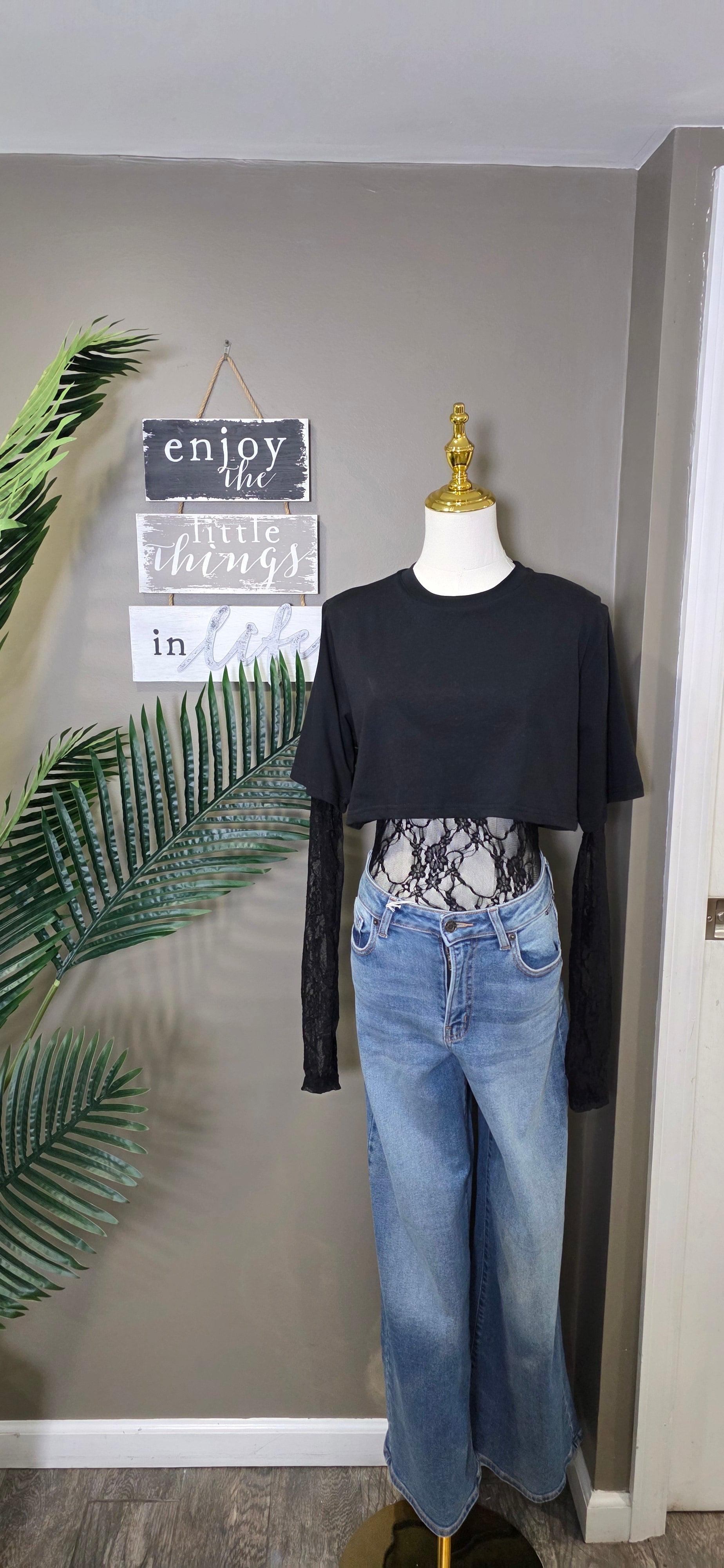 COTTON TOP WITH INNER LACE BODYSUIT