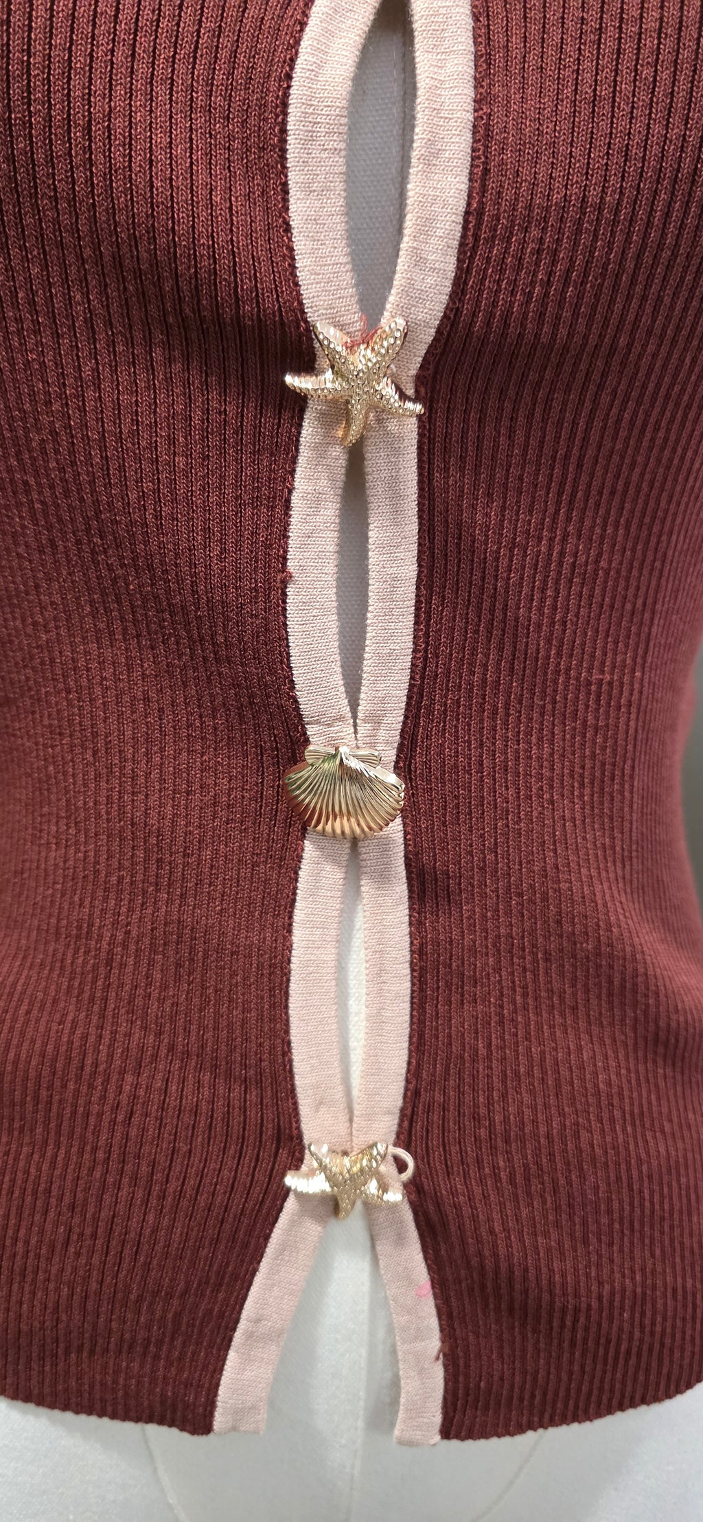 GOLD MARINA BUTTONS KNIT TOP