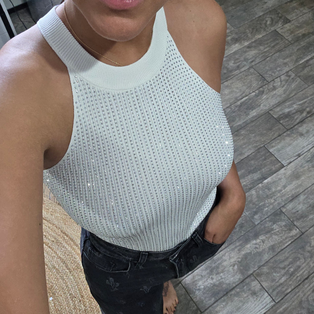 SLEEVE LESS KNIT TOP WITH RHINESTONES