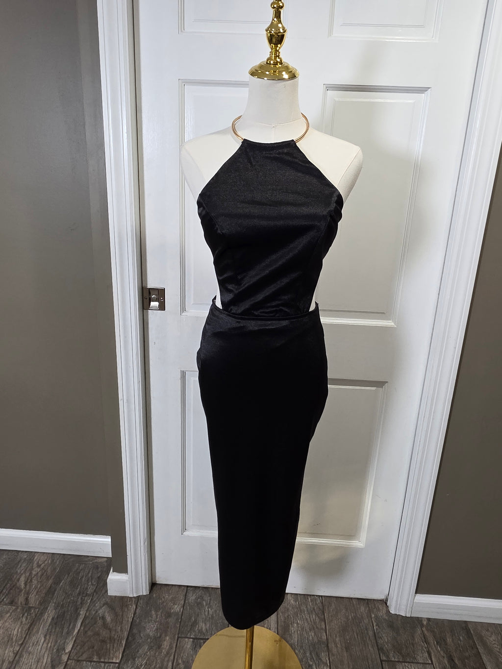 Luna Luxe Open-Back Dress