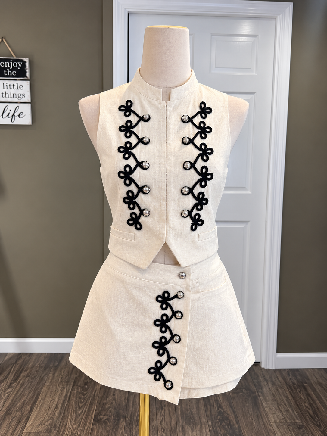 The Parisian Vest & Skort Set
Price