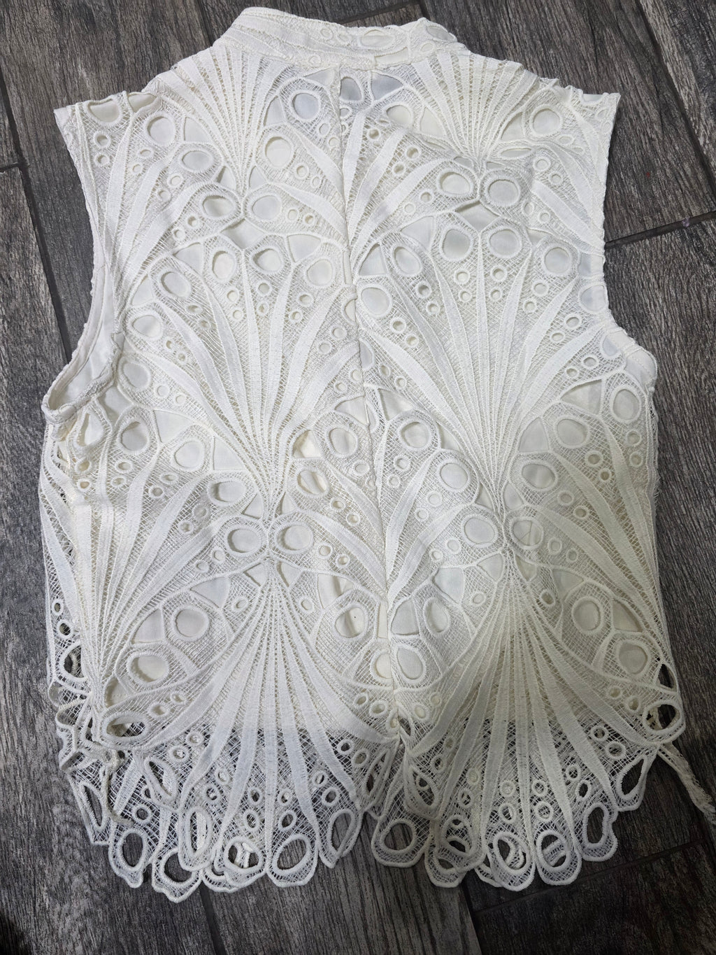 Mandarin Collar and Frog Clousure Front Lace Top